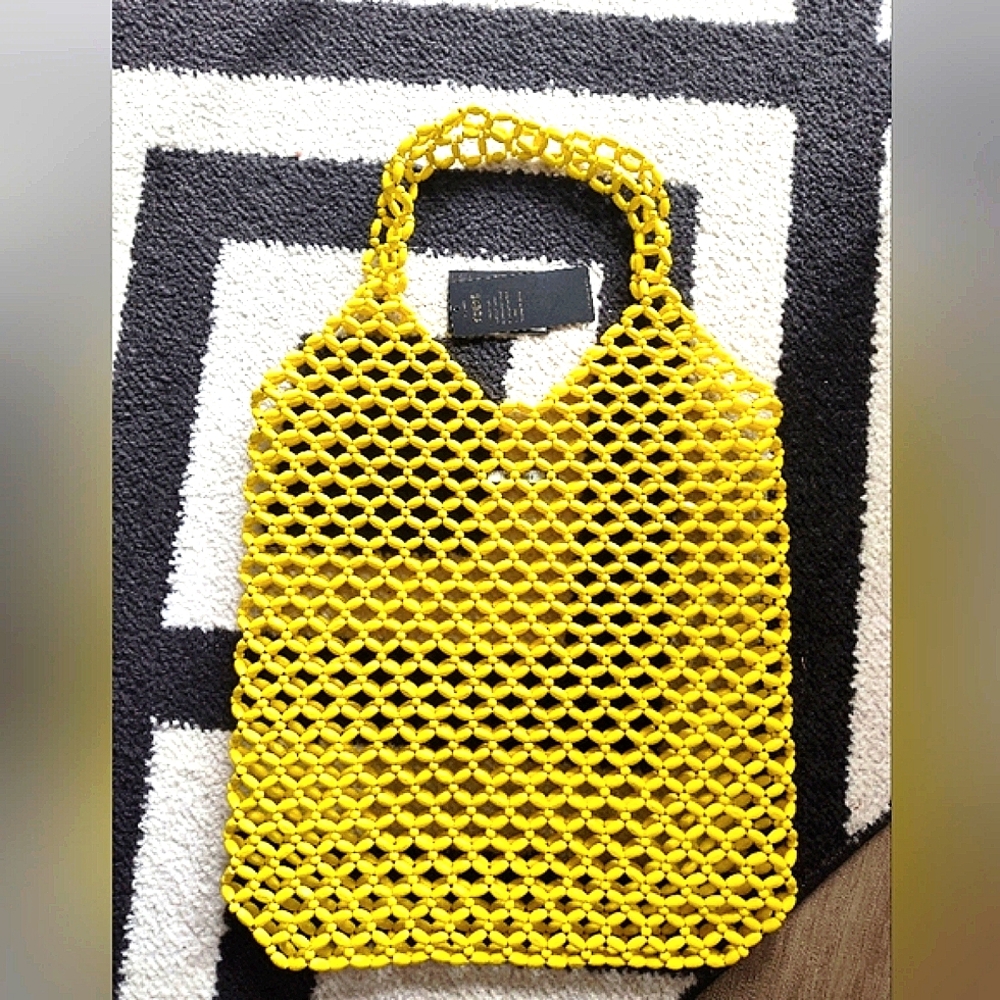 🆕Forever21 Yellow Wooden Beaded Bag